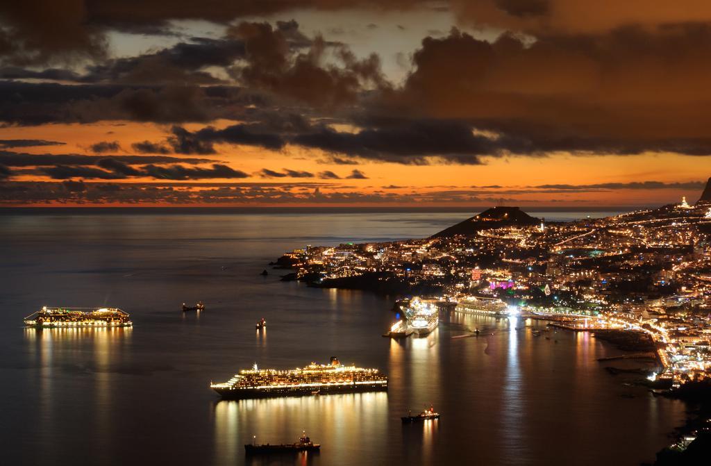 Apartamentos Do Mar Funchal Екстериор снимка